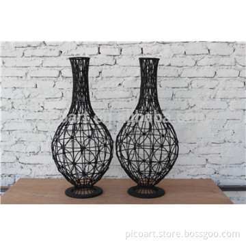 Modern couple vase metal sculpture